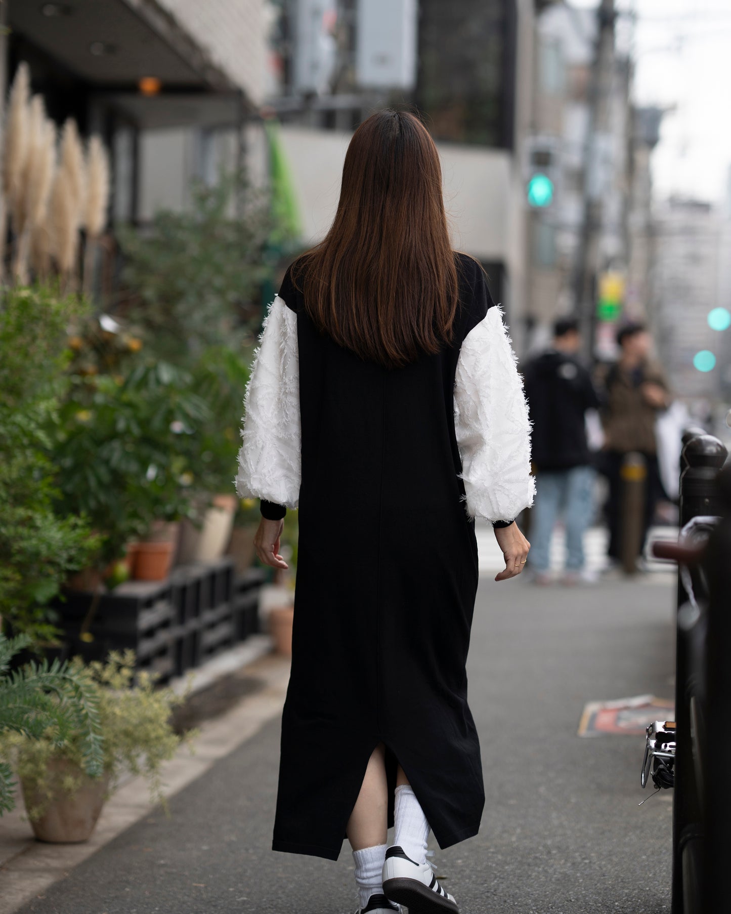 プチフェザースリーブニットワンピース